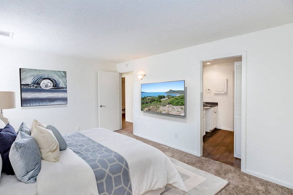 Carpeted Bedroom at The Bridges at Foxridge, Mission, KS, 66202