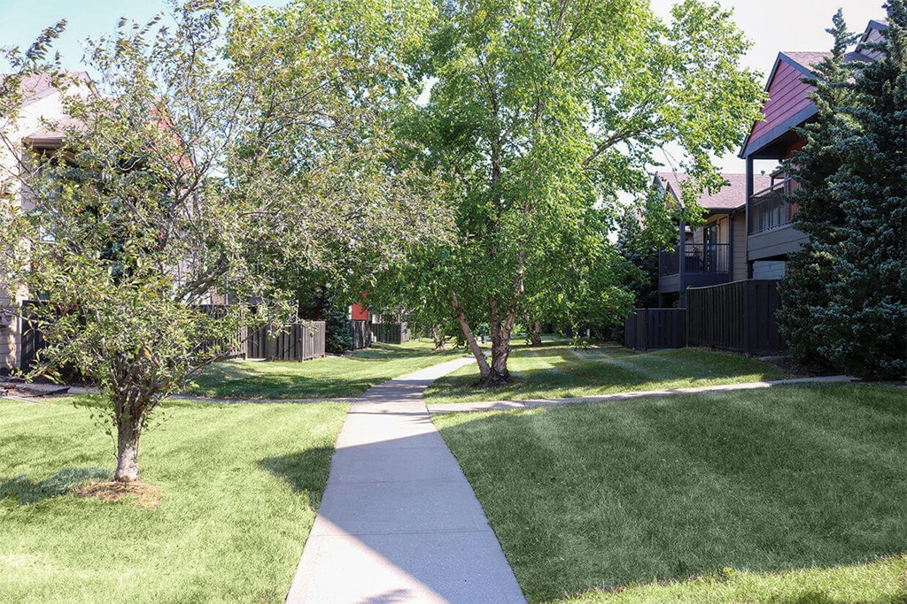 Township Walking Paths  at The Township, Kansas City, Missouri