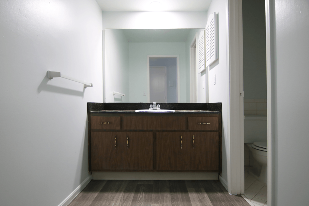 Gardens Bathroom at Willow Creek, Kansas City