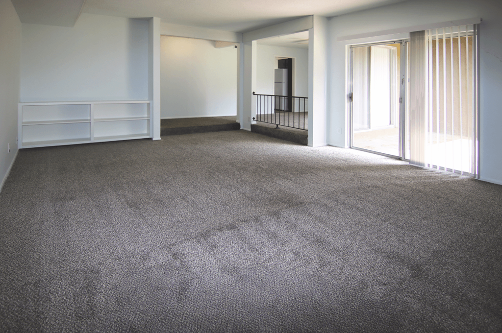 Unfurnished Living Area at Willow Creek, Kansas City