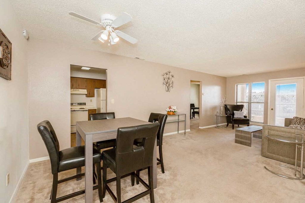 A9 w/ Den at Willow Creek, Kansas City, 64114