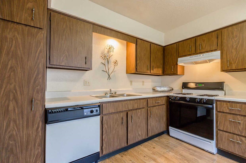 A5 Kitchen at Willow Creek, Kansas City, 64114