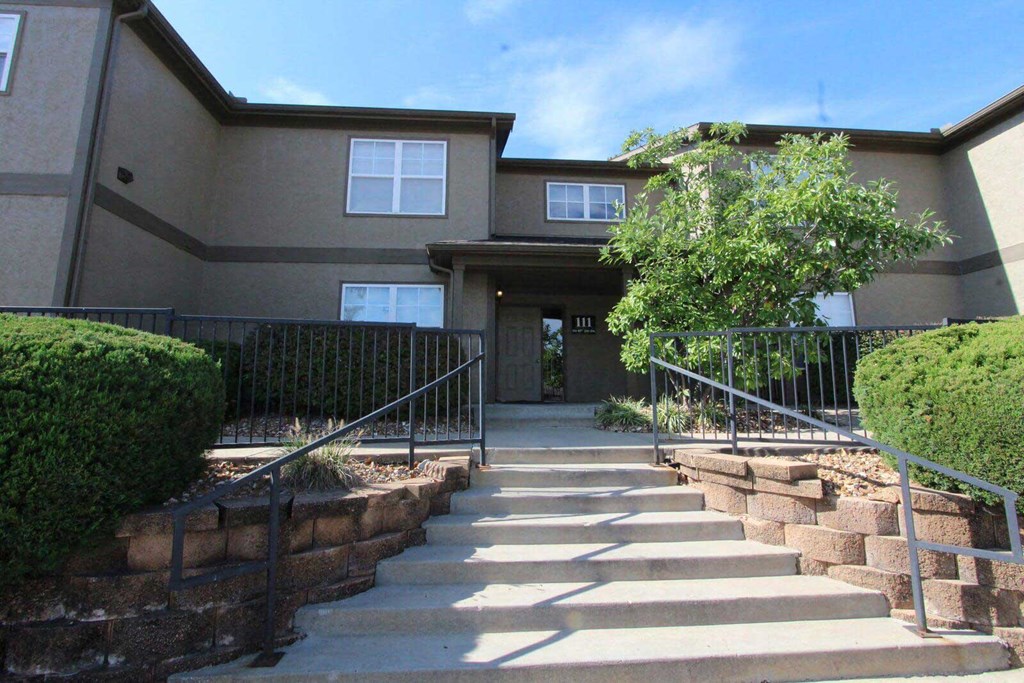 Building Entrance at Willow Creek, Missouri