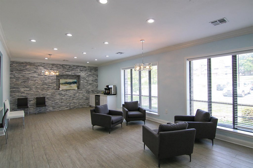 Business Office Lounge at Willow Creek, Kansas City, MO