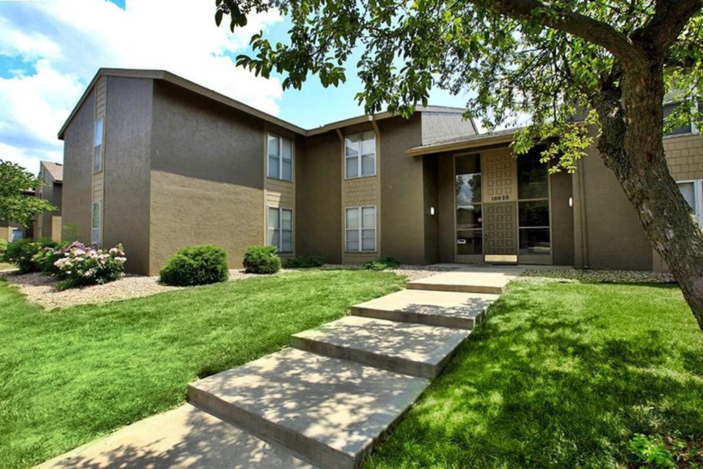 Gardens Entrance at Willow Creek, Kansas City, Missouri
