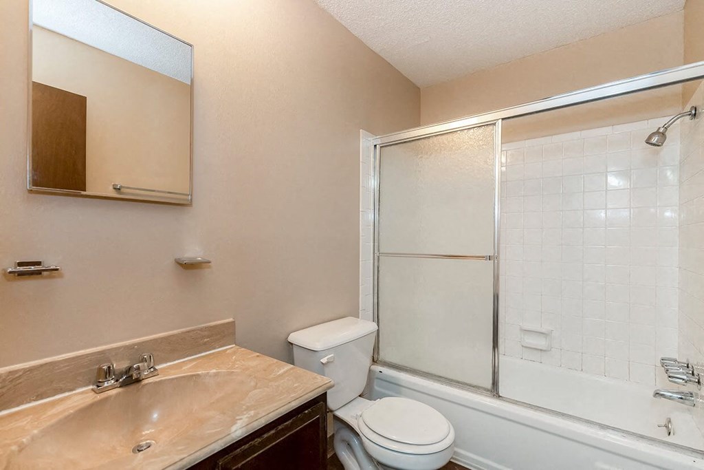 West One Bedroom Bathroom at Raintree Apartments, Kansas, 66614
