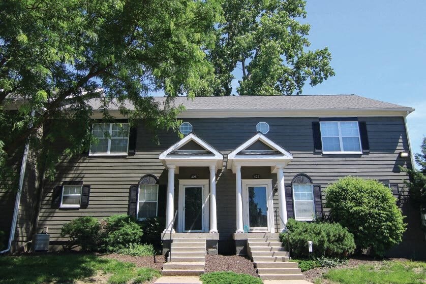 Coach House Apartment Exterior at Coach House Apartments, Missouri
