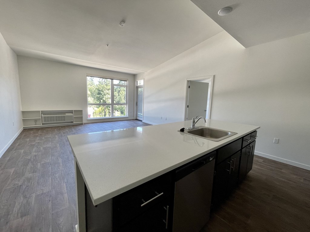 Luxury Three Bedroom Apartments Tualatin