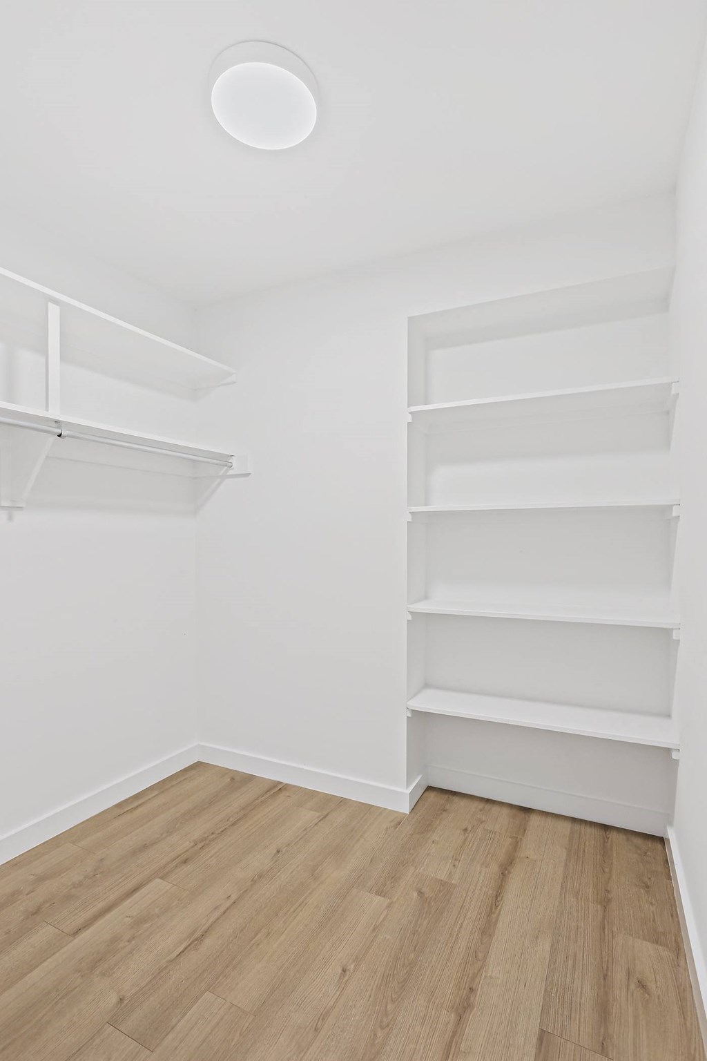 walk-in closet