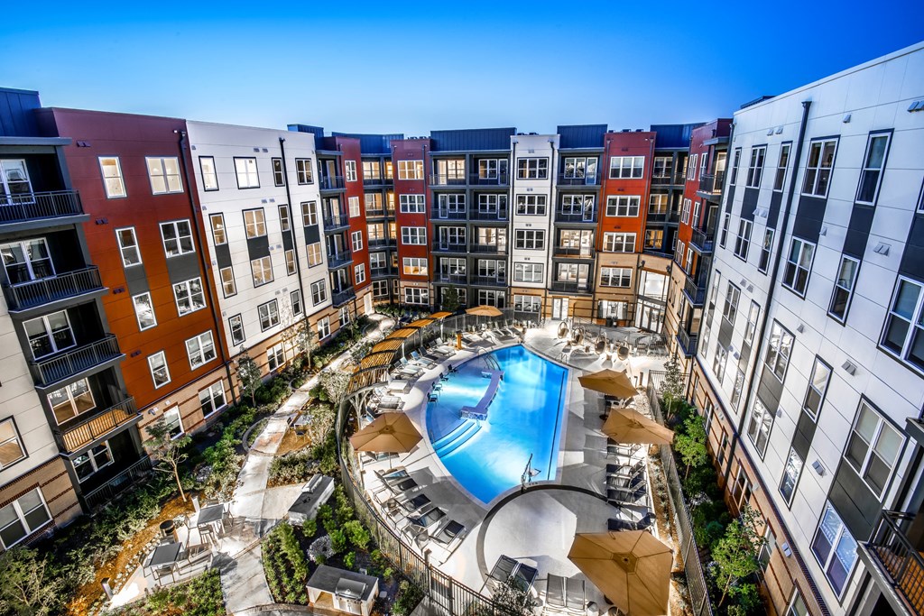 The Edition pool and lounge