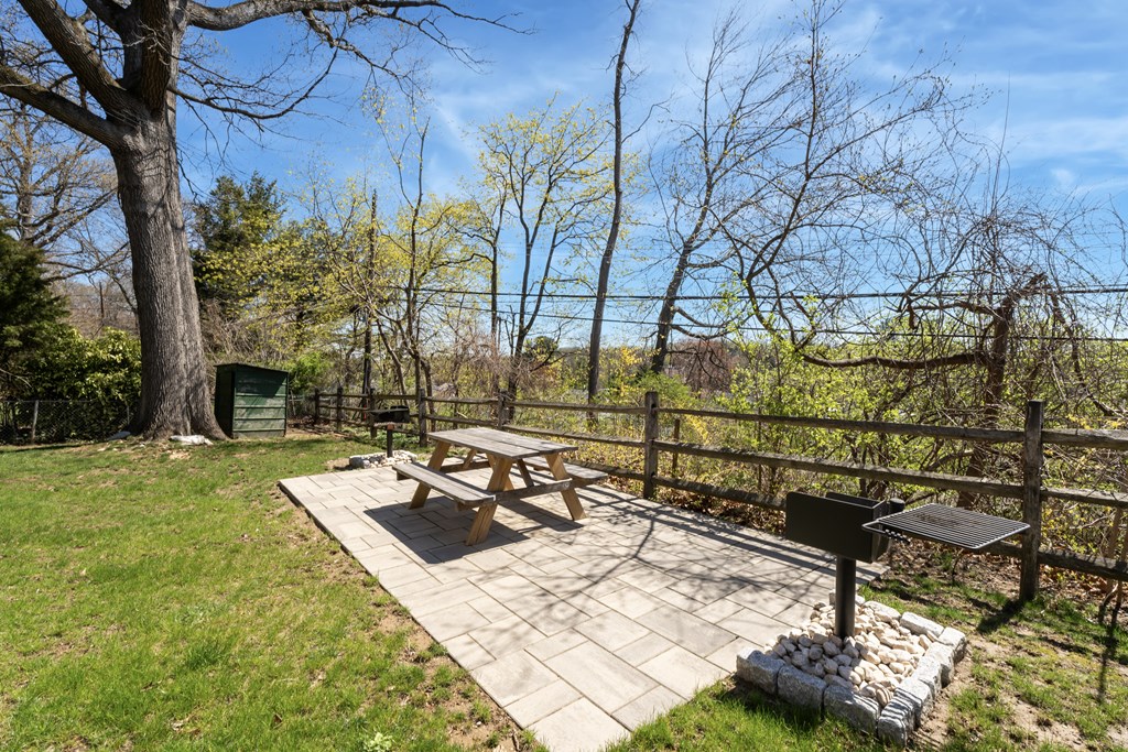 Overlook Hills Apartments