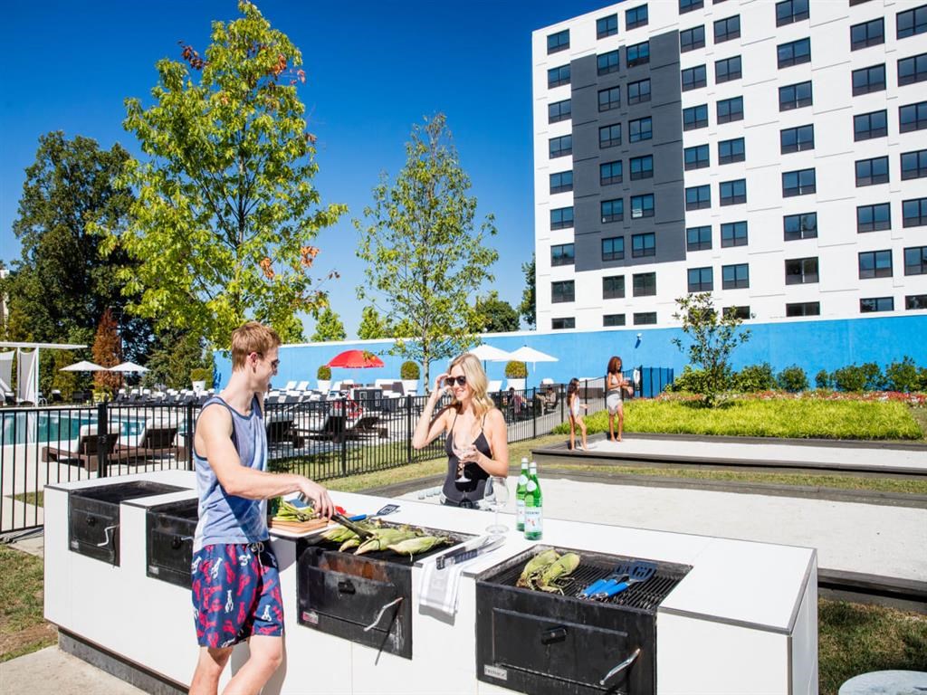 exterior of grill at 251 DeKalb