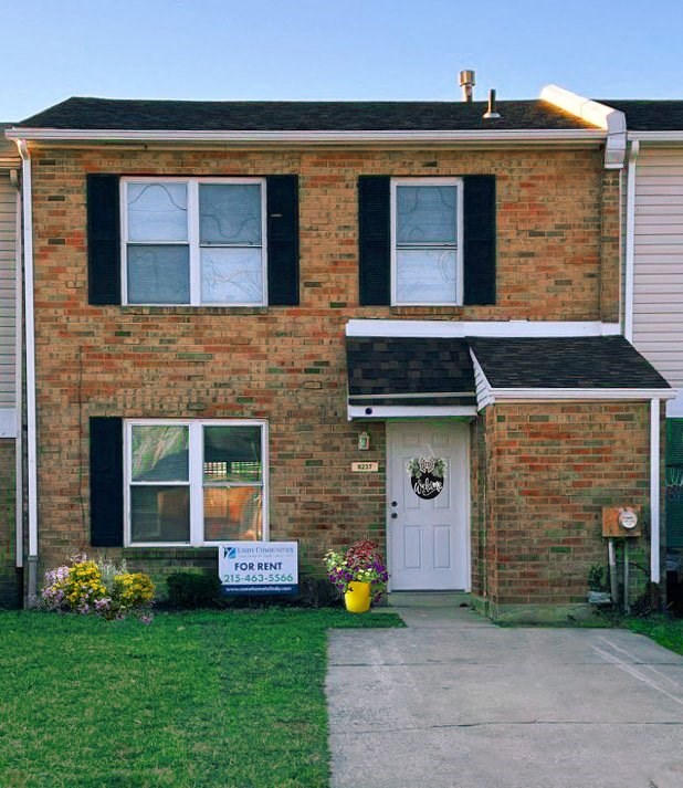 Gateway Airport Townhome Exterior