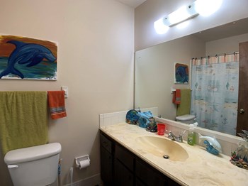 607 Southwest 2nd Street 1-2 Beds Apartment for Rent - Photo Gallery 2