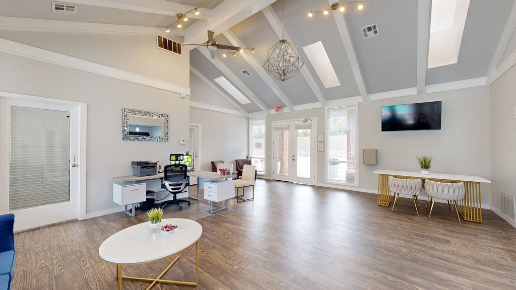 the preserve at ballantyne commons community room at Bennett Ridge Apartments, Oklahoma, 73132