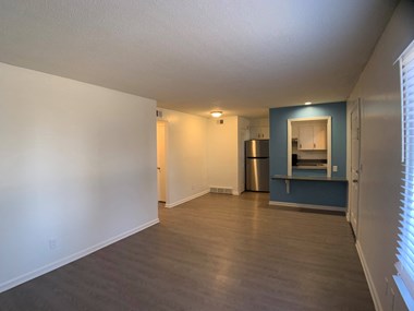 111 North Chestnut Street 1 Bed Apartment for Rent Photo Gallery 1