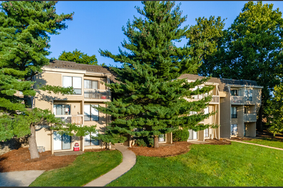 Coventry Park Apartments, 4008 South Redwood Drive Apt. F, Independence