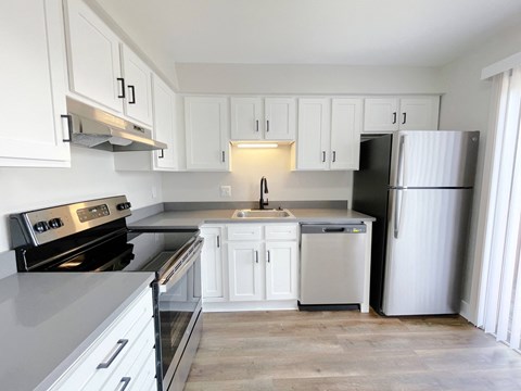 Modern Kitchen at 87th Street Apartments, Overland Park, Kansas
