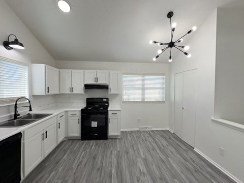 the preserve at ballantyne commons apartment kitchen and living room