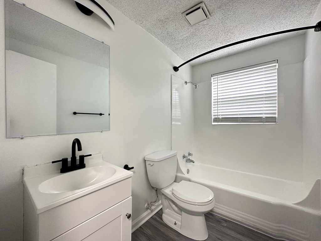 this is a photo of the bathroom of a 560 square foot, 1 bedroom apartment at as
