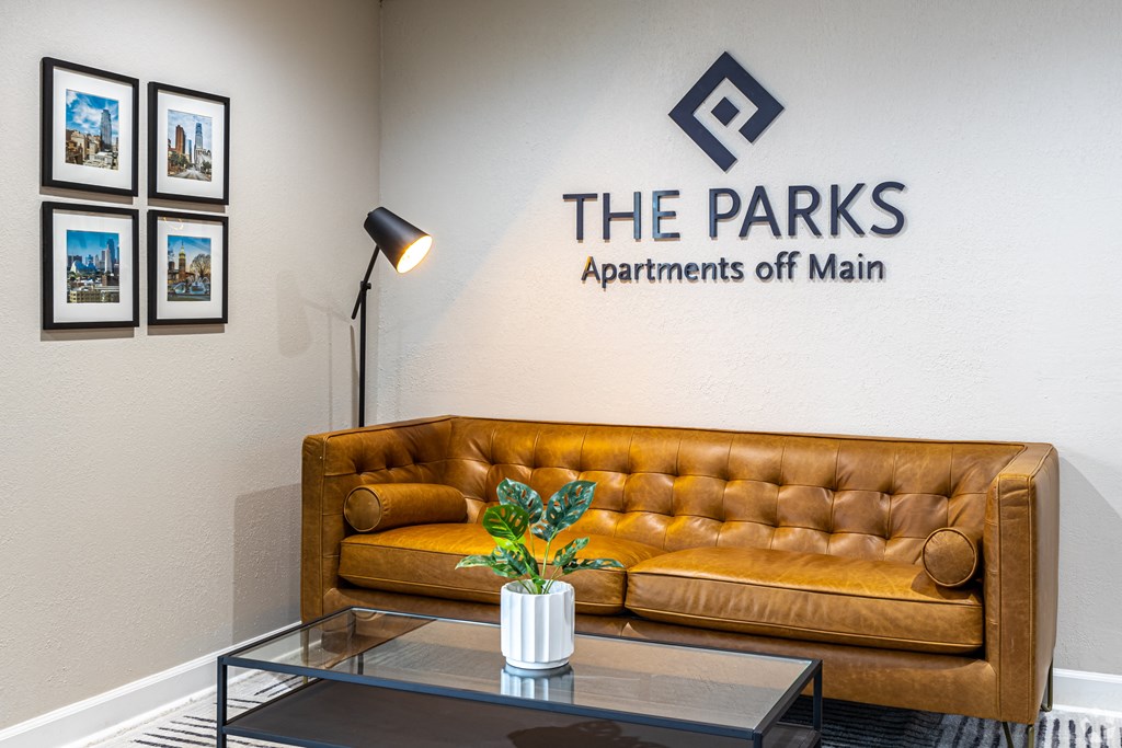 Photo of leasing office lobby in Kansas City.