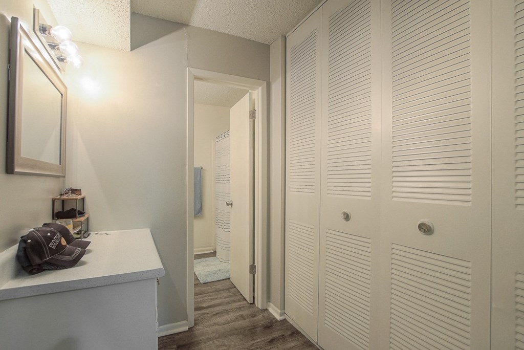 Photo of laundry room with vinyl flooring.
