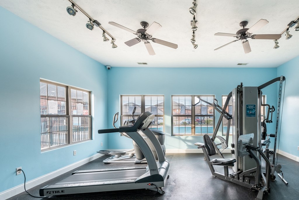 Photo of on site gym in Peoria.