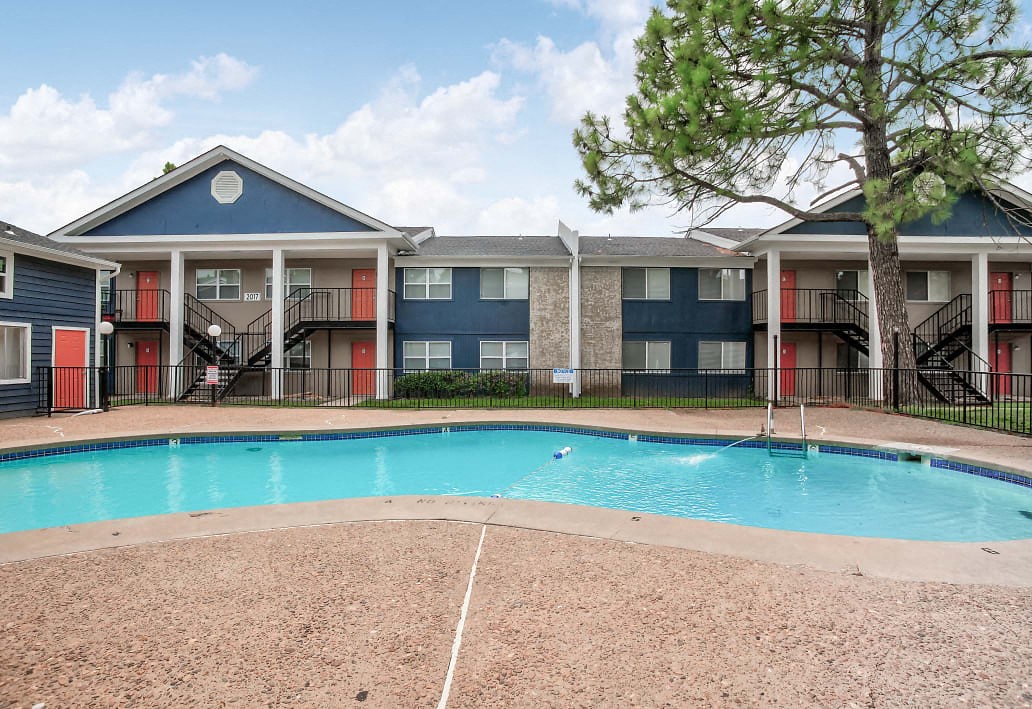 Image of clubhouse community pool