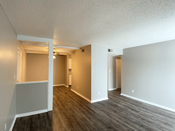 living room - Photo Gallery 4