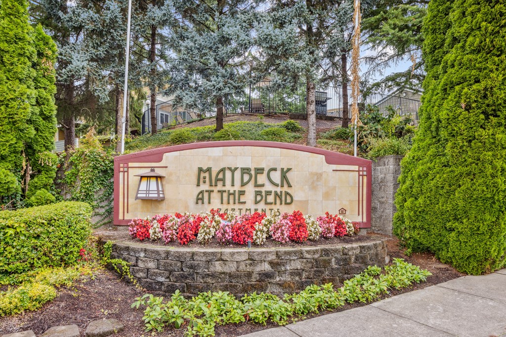 Maybeck at the Bend exterior sign