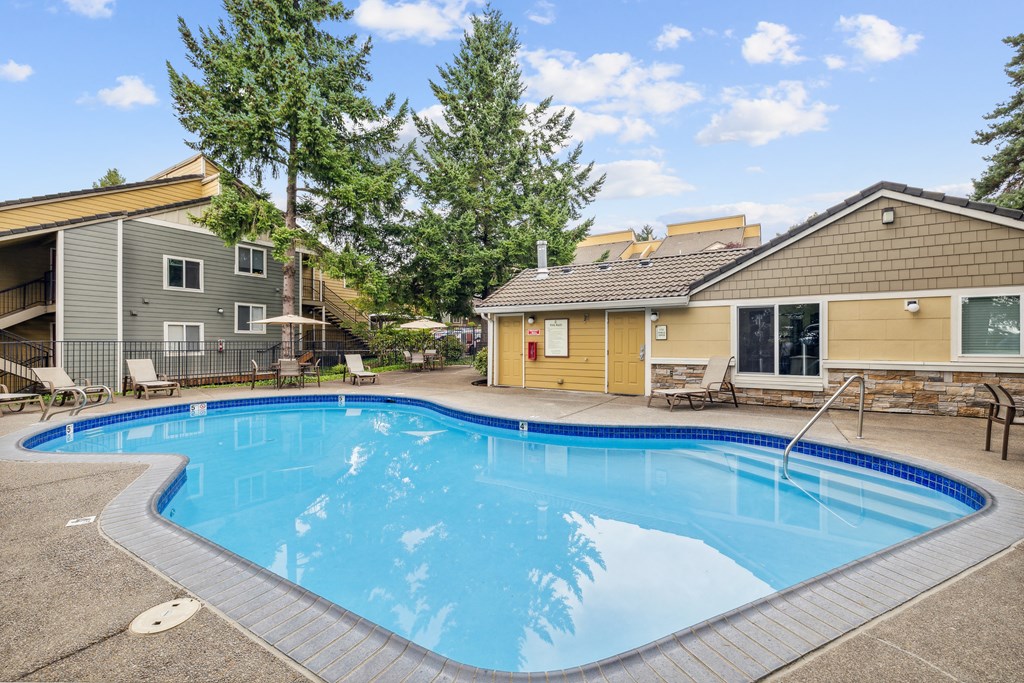 Maybeck at the Bend exterior pool