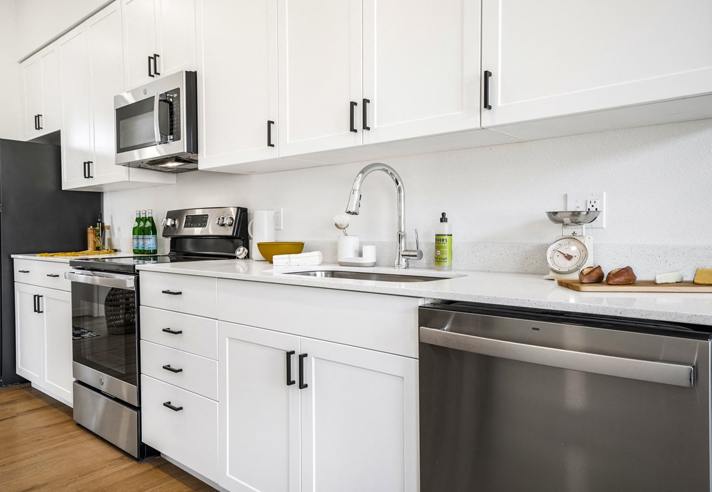 TheFarmstead_Eugene_OR_Cottage_1x1_Kitchen1