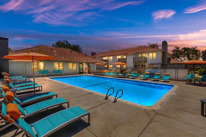 the enclave at homecoming terra vista swimming pool