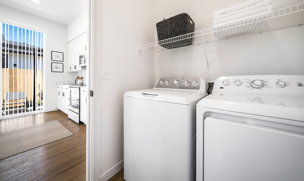 TheFarmstead_Eugene_OR_Cottage_2x2_Laundry