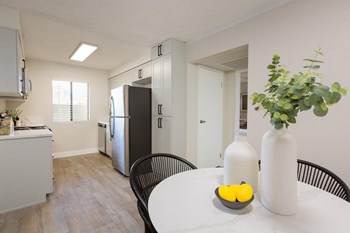 Reveal Apartments Kitchen and Dining Area Reveal Apartments Kitchen and Dining Area - Photo Gallery 4