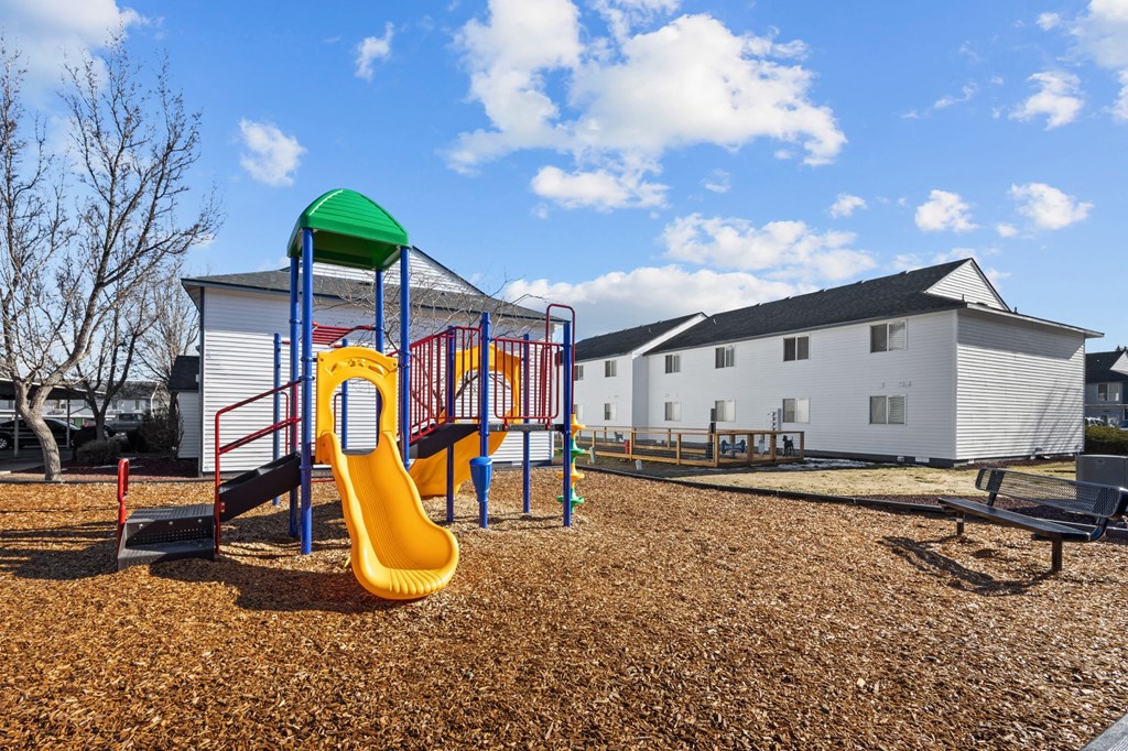 Fox Hollow_Bend_OR_Exterior_3