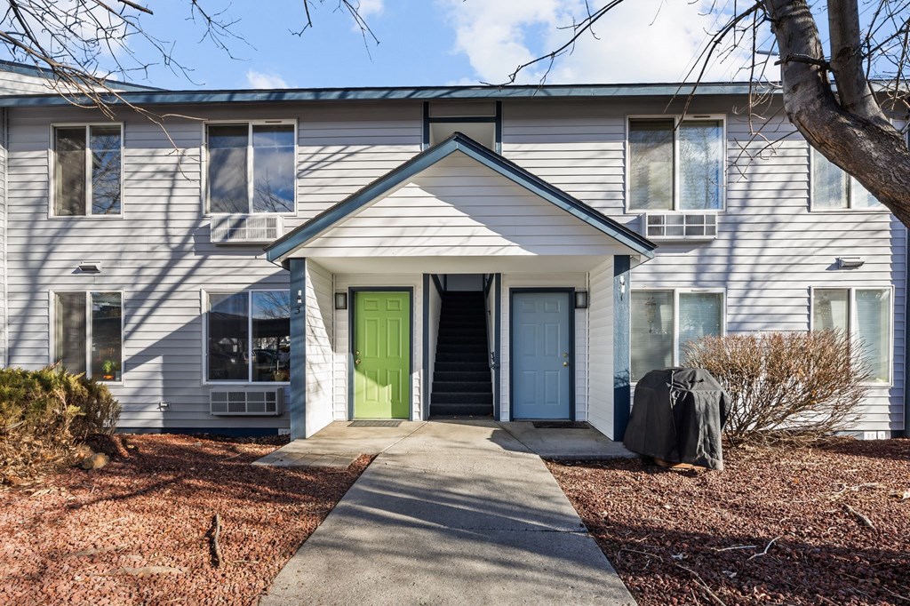 Fox Hollow_Bend_OR_Exterior_2