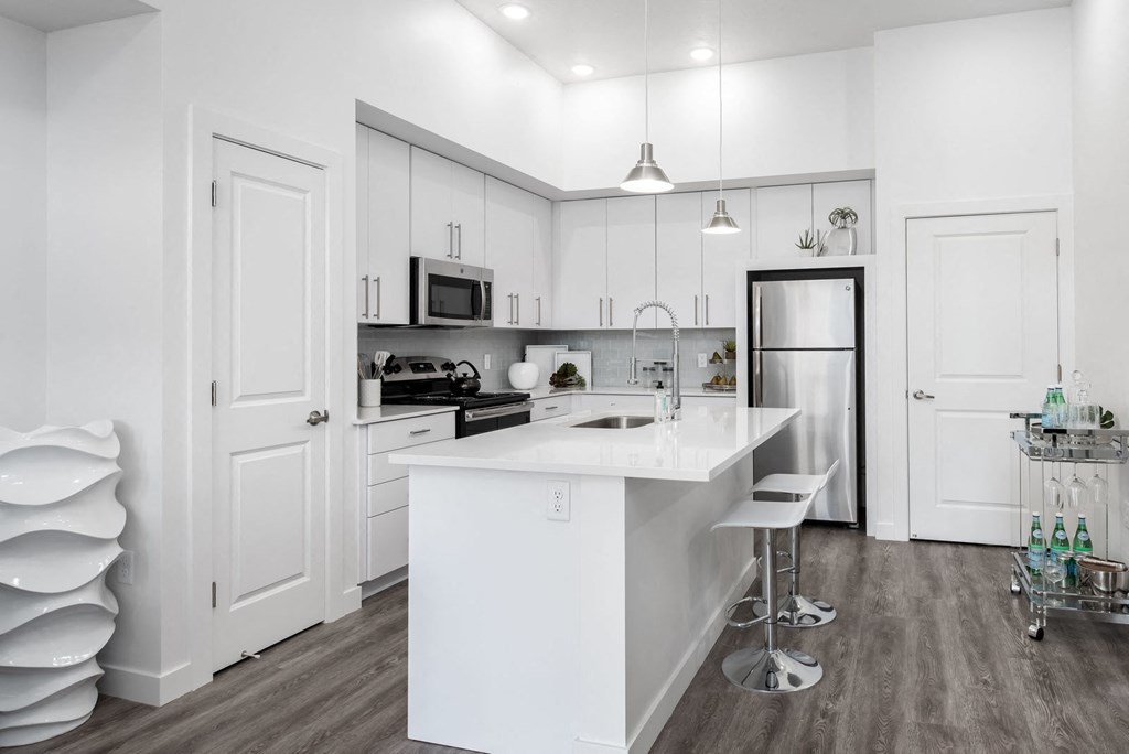 Rockpoint Apartments Kitchen