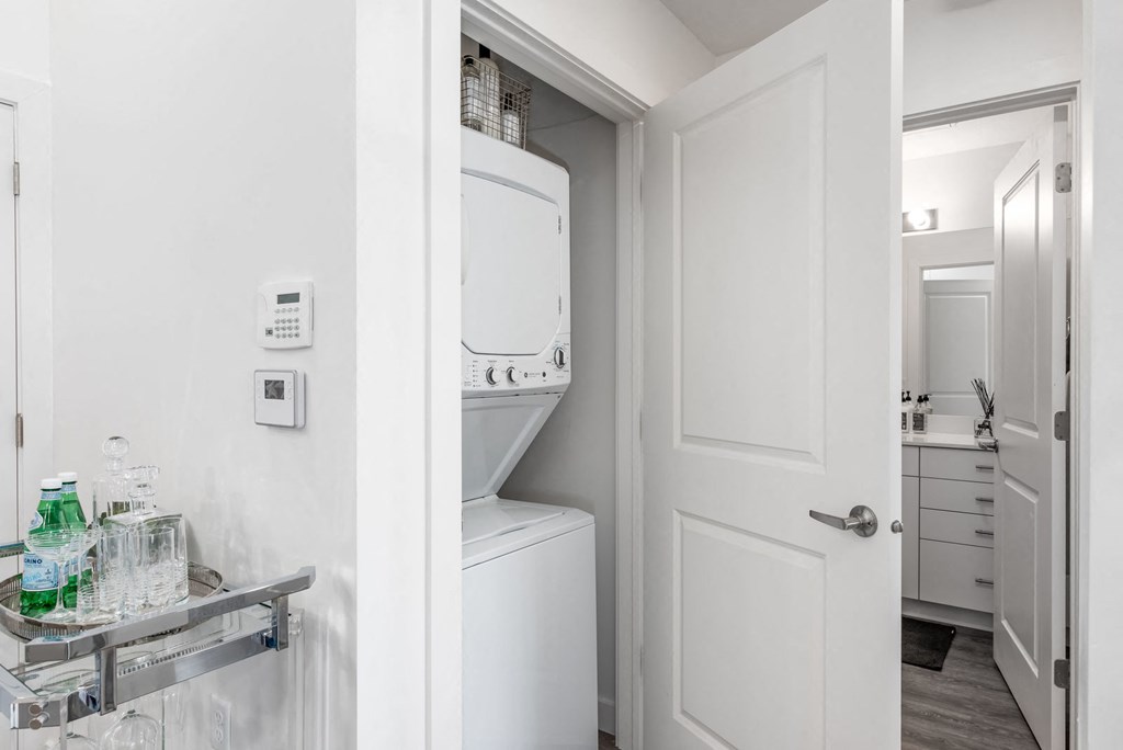 Rockpoint Apartments Laundry Closet