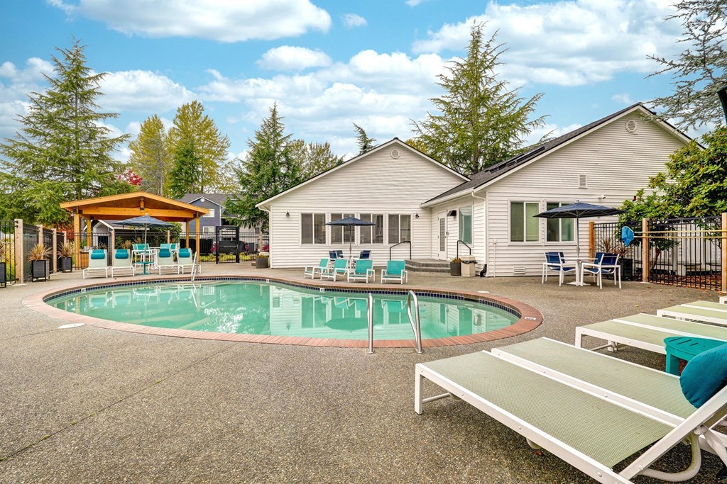 The Lakehouse Apartments Swimming Pool