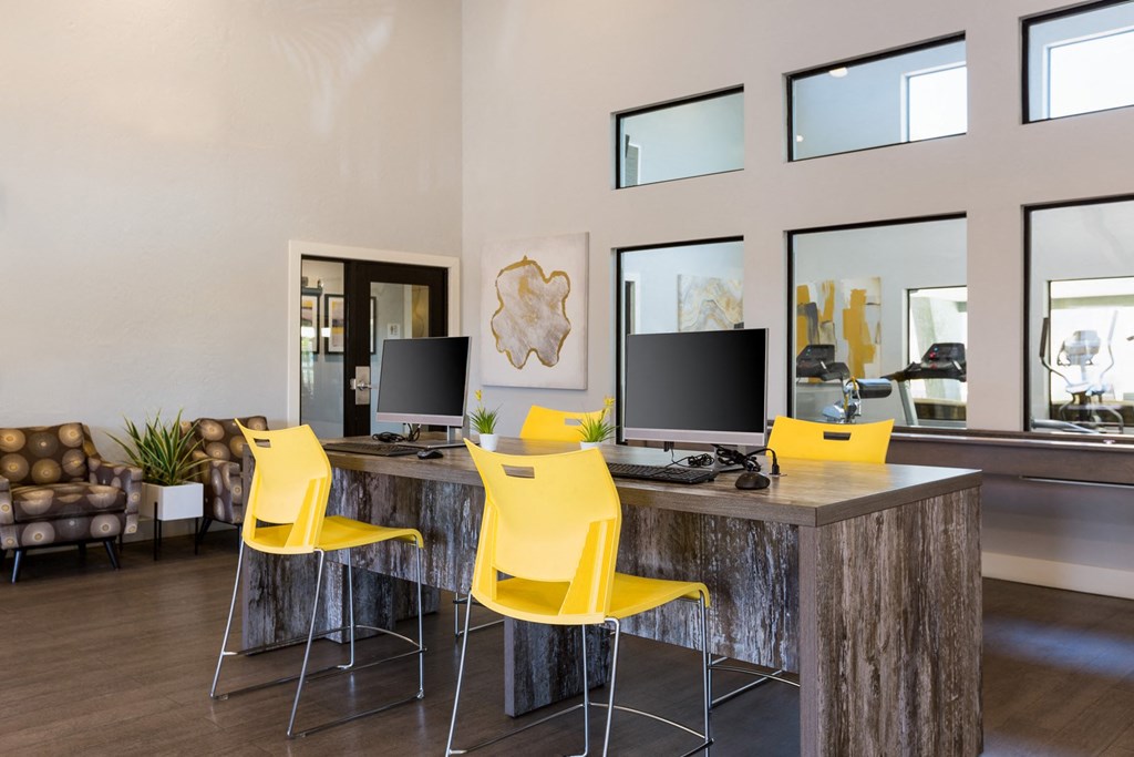 Reveal Apartment Homes