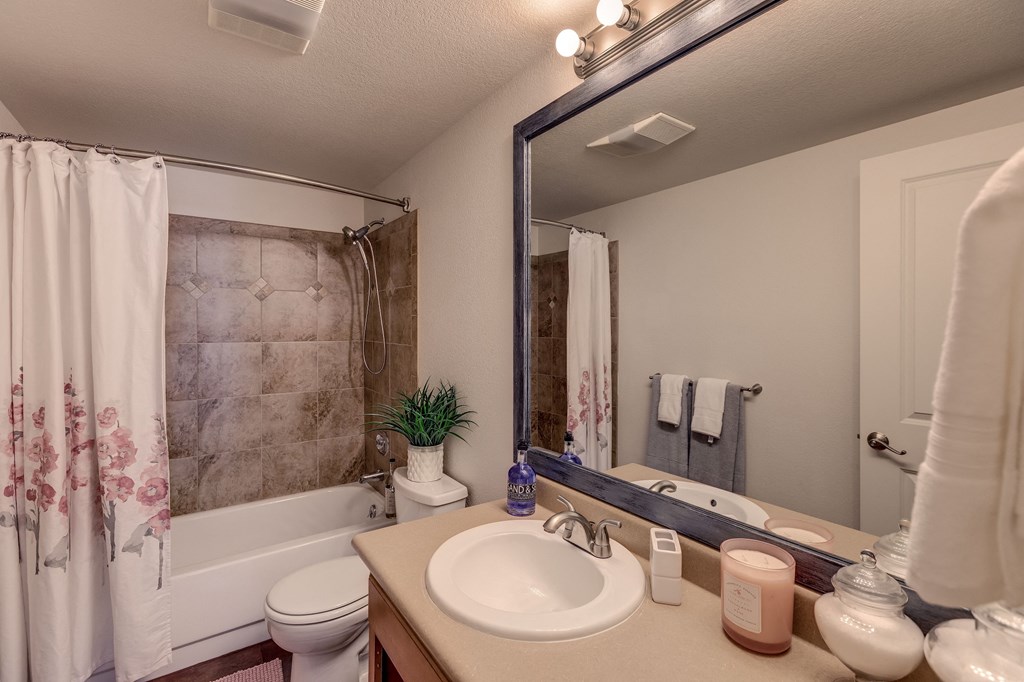 12 Central Square Bathroom