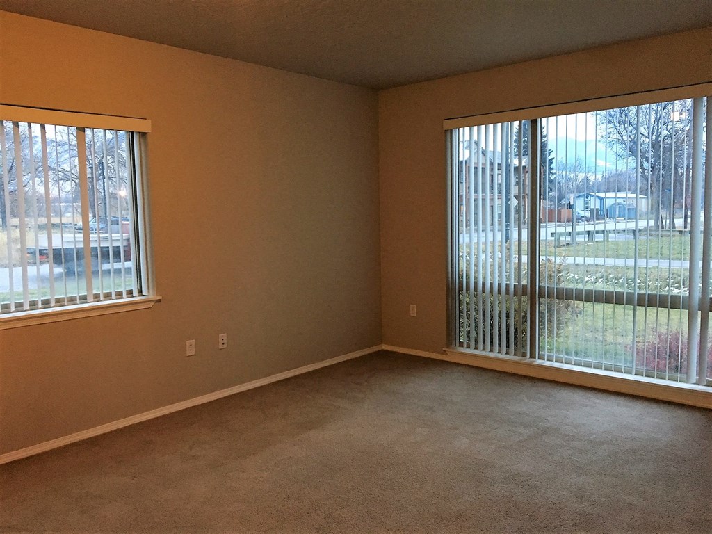 Ashlyn Place Apartments Living Room and Patio Door