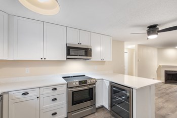 The Reserve at Bucklin Hill Apartments Kitchen The Reserve at Bucklin Hill Apartments Kitchen - Photo Gallery 6