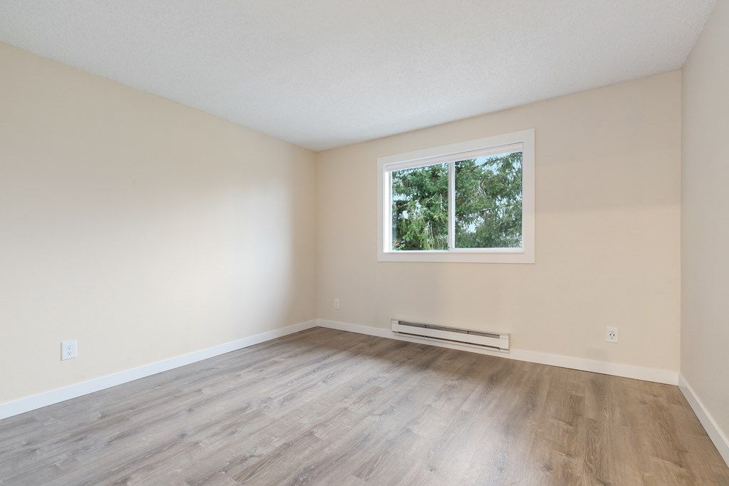 The Reserve at Bucklin Hill Apartments Bedroom with Window