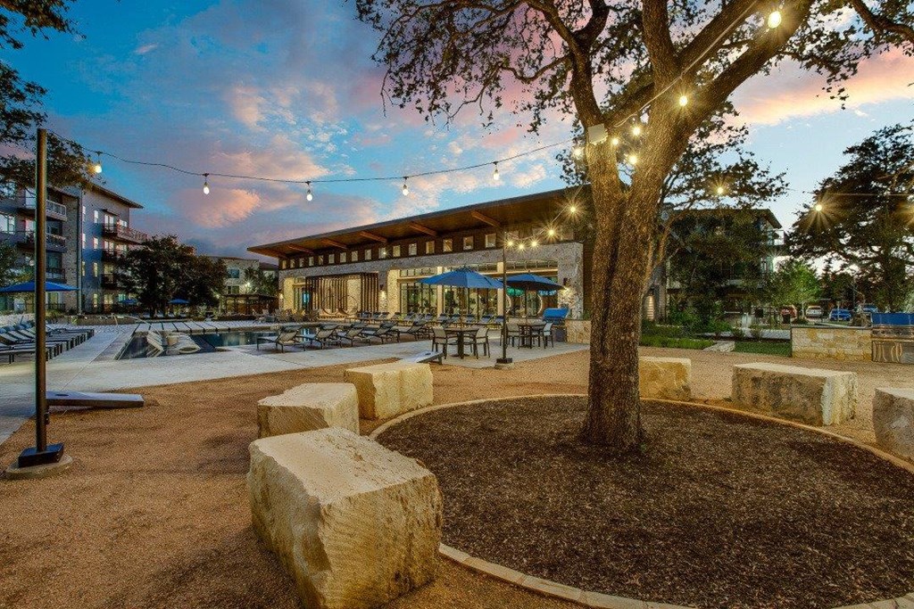 Astra Avery Ranch Courtyard with Cornhole
