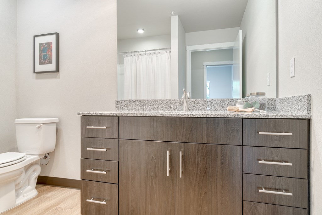 OR_HappyValley_TheElwood_2Bed_Bathroom
