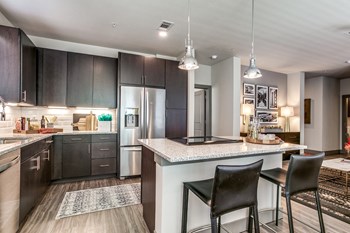 Oro Stone Oak Open Kitchen with Island Oro Stone Oak Open Kitchen with Island - Photo Gallery 6