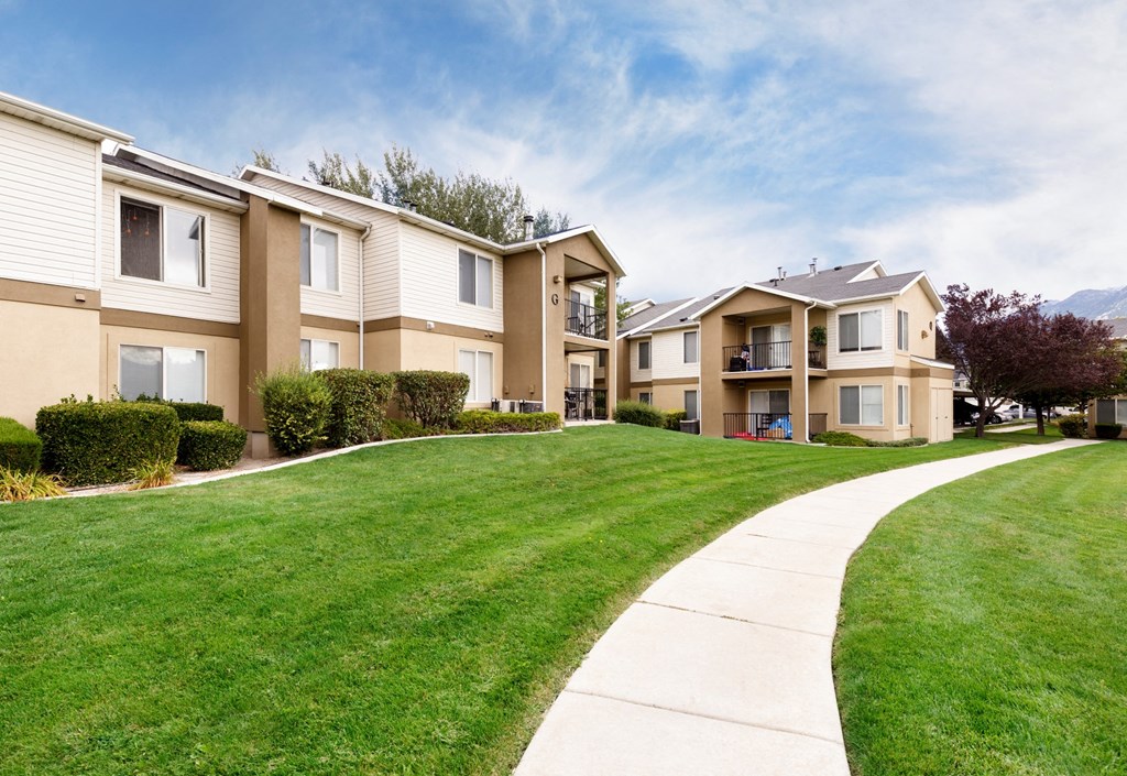 Heritage at Draper Apartments Exterior Buildings