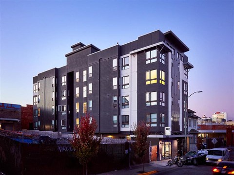 the building in which the hotel is located